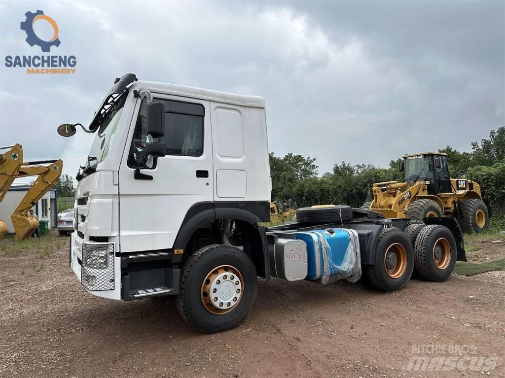 Howo 420hp Conventional Trucks / Tractor Trucks