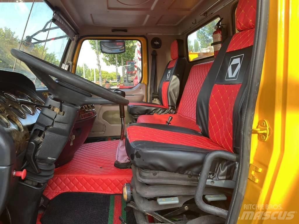 XCMG QY70KA Mobile and all terrain cranes