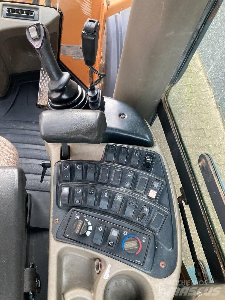 CASE 721 E Wheel Loaders