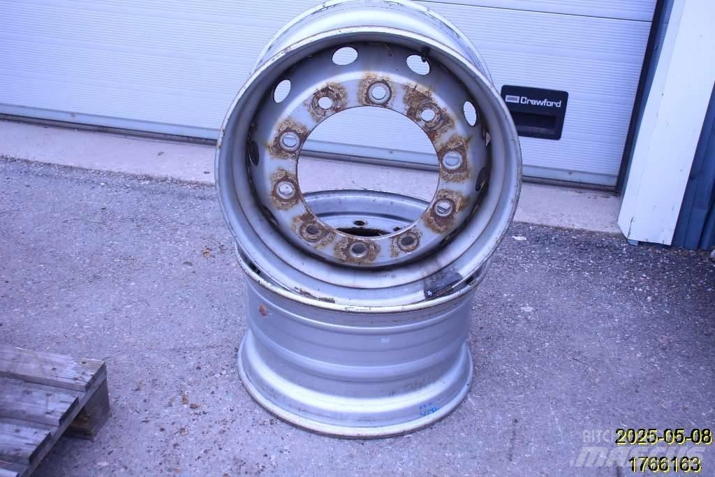  Fälg Volvo Stål Tires, wheels and rims