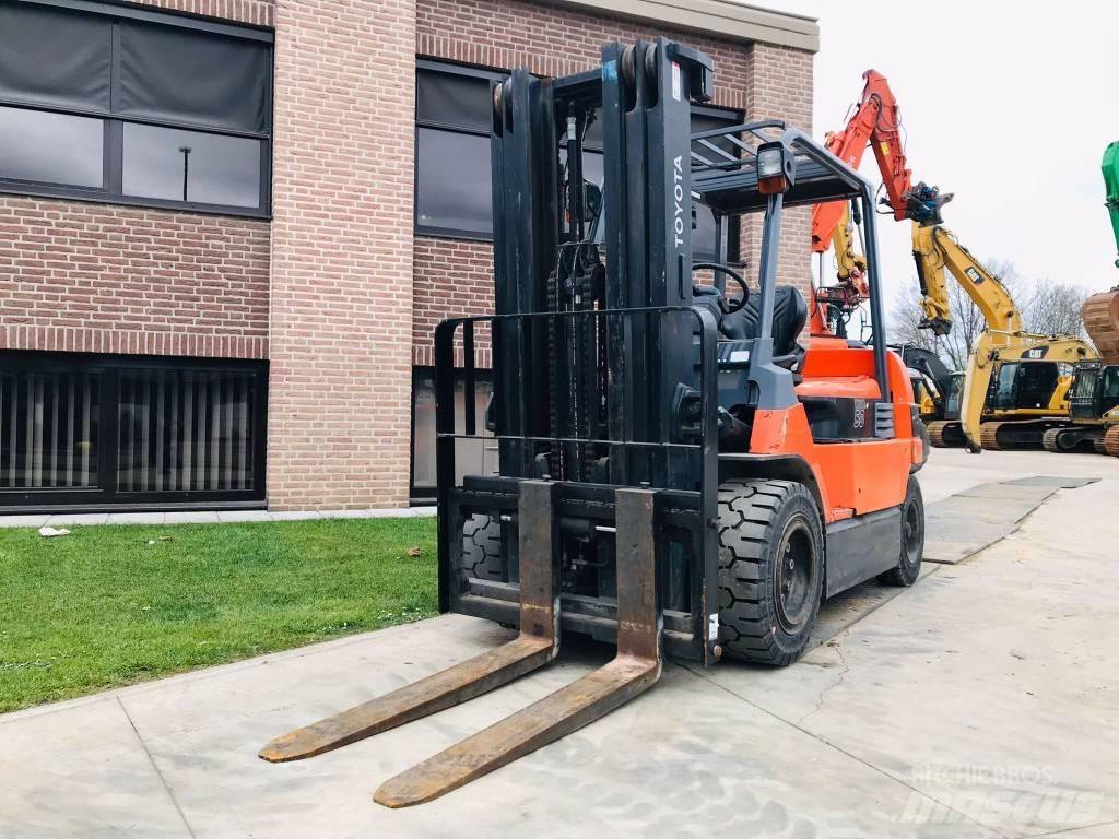 Toyota 7 FB MF 50 Electric Forklifts