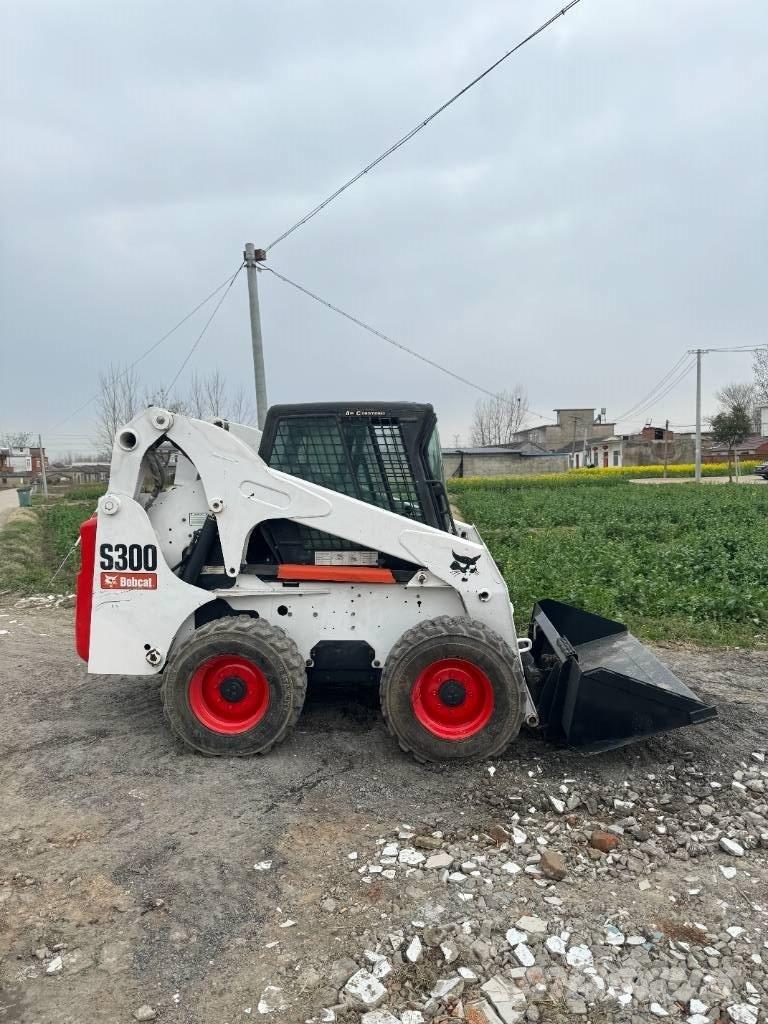 Bobcat S 300 Skid Steer Loaders