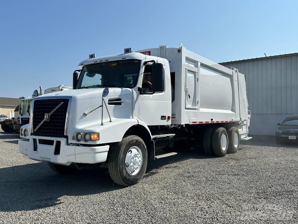 Volvo VHD Garbage Trucks / Recycling Trucks