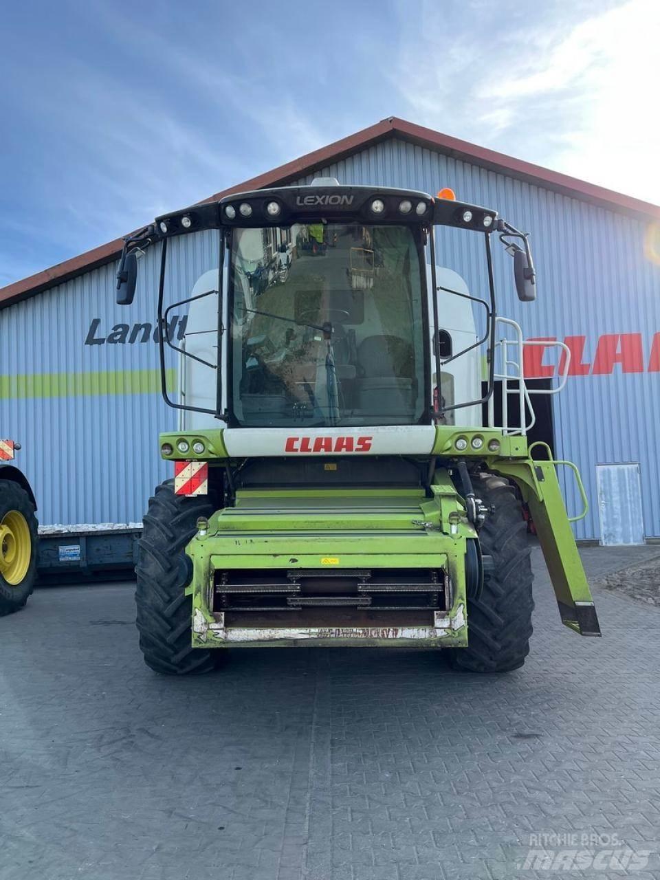 CLAAS Lexion 650 Combine Harvesters