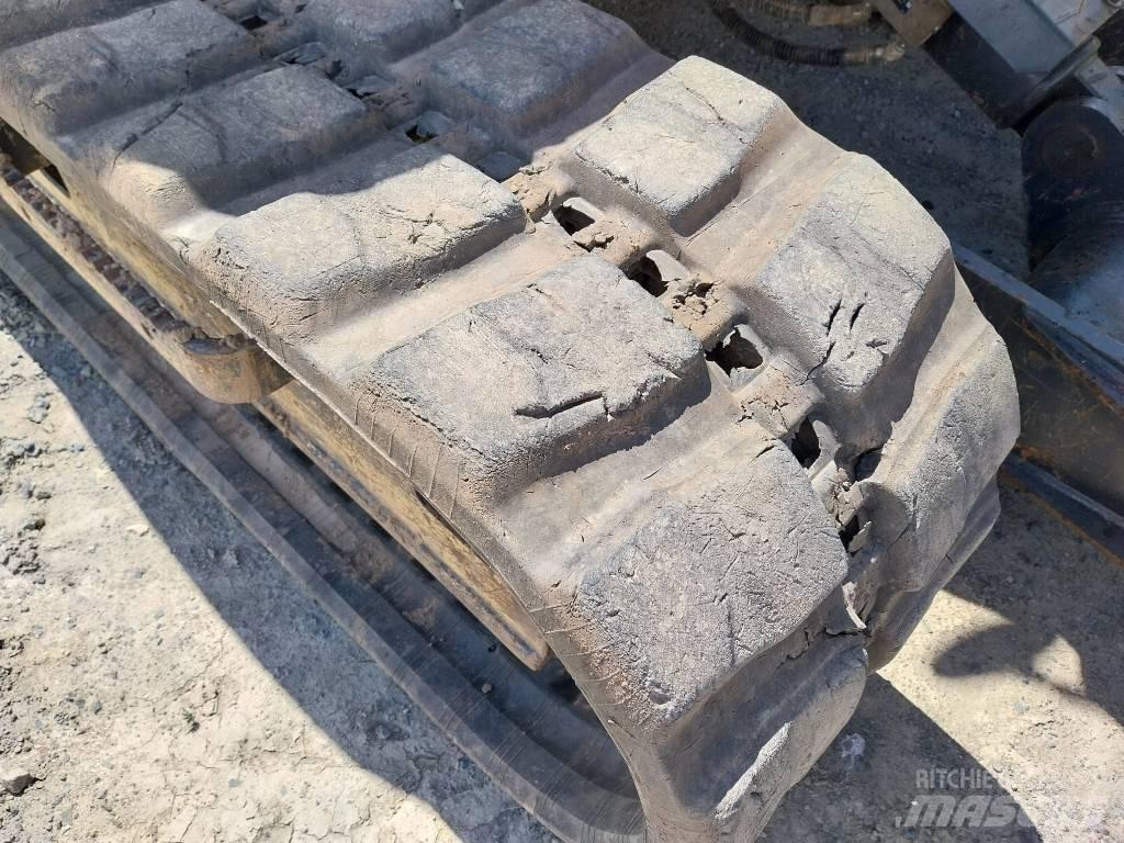 Komatsu PC80MR-5 Mini excavators  7t - 12t