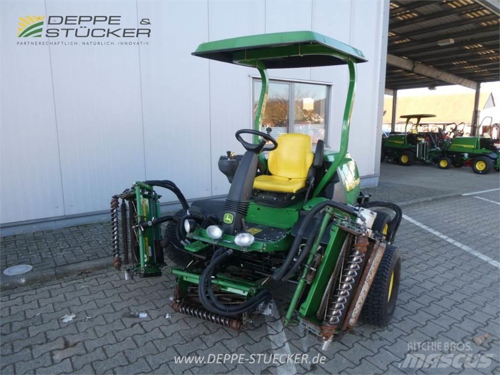 John Deere 8700 Mowers