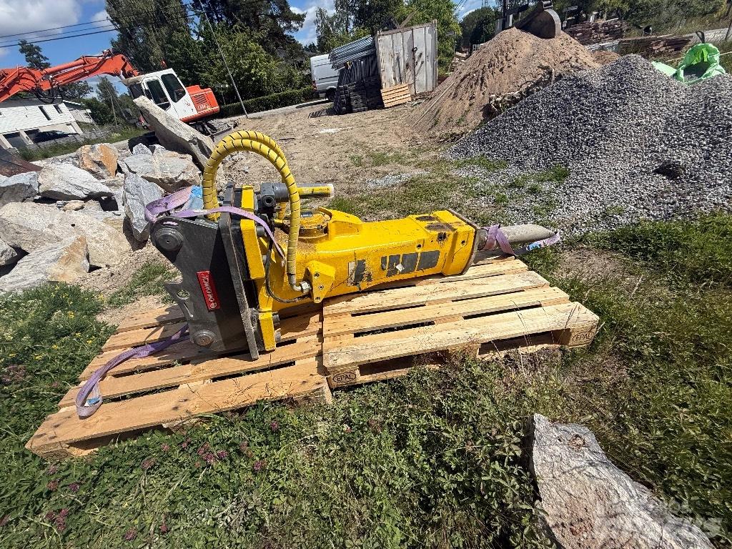 Epiroc SB 1102 Hammers / Breakers