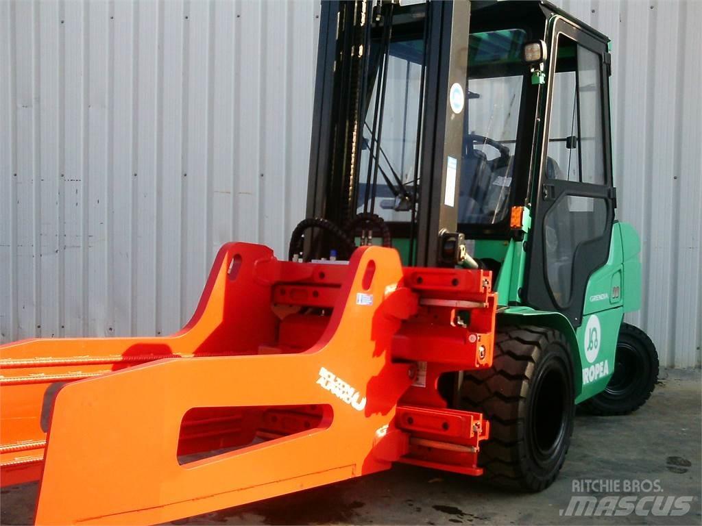 Mitsubishi FD30NTD Diesel Forklifts