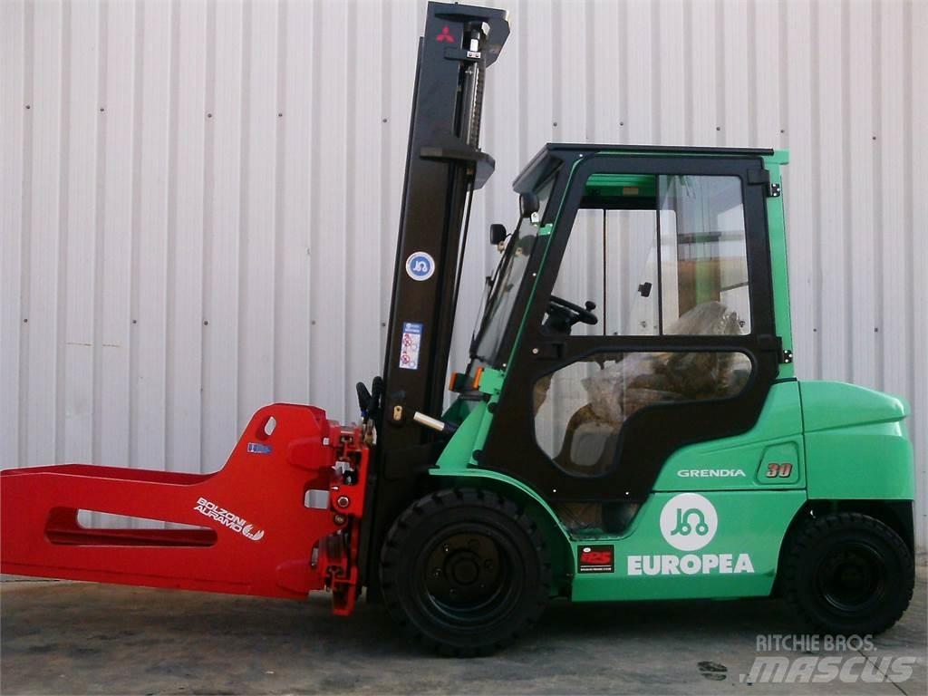 Mitsubishi FD30NTD Diesel Forklifts