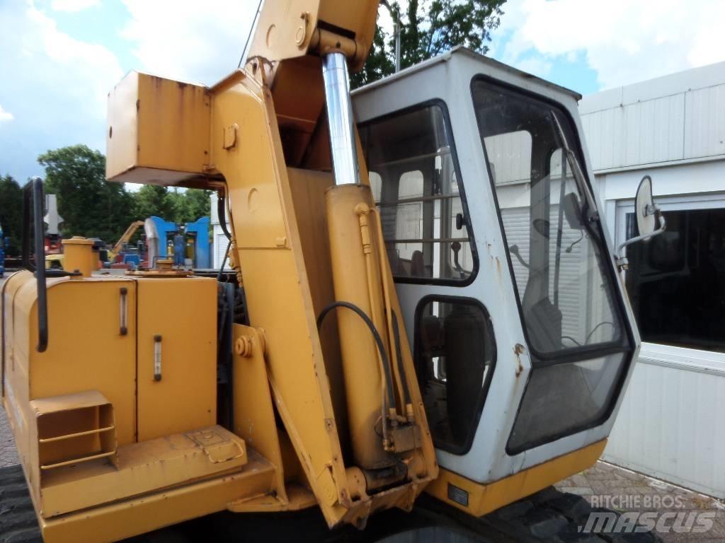 Hitachi EX 60 Crawler Cranes