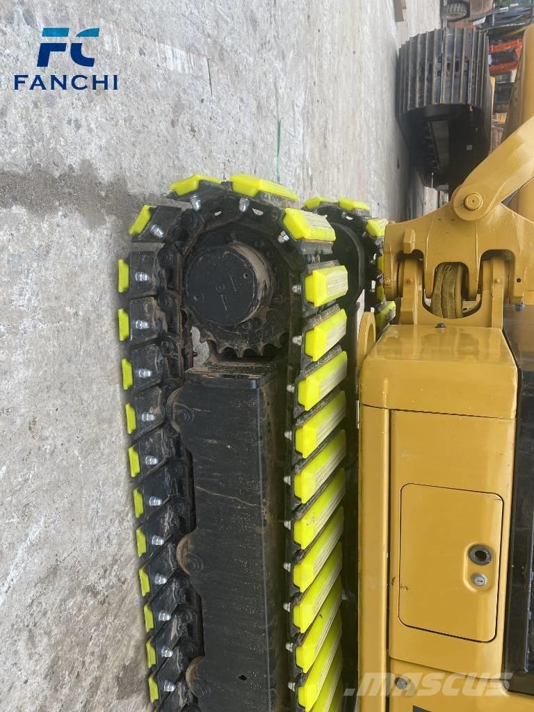 CAT 302 Mini Excavators <7t (Mini Diggers)