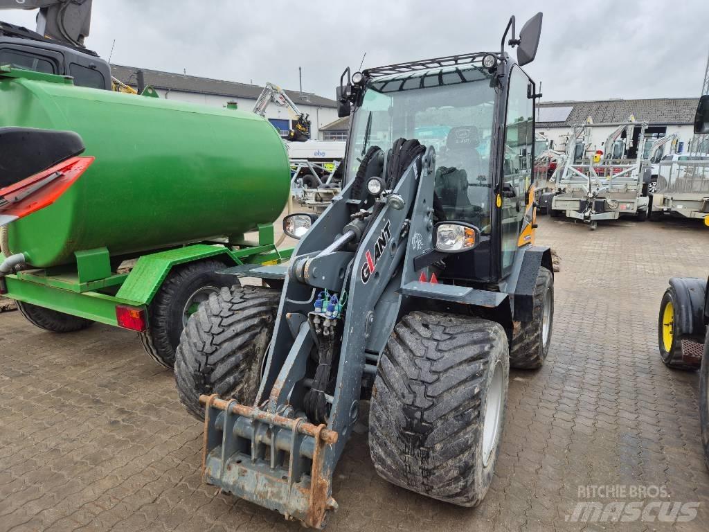 GiANT G3500 Mini Loader