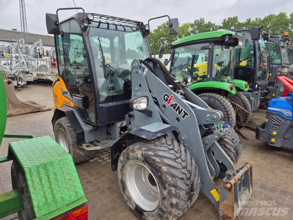 GiANT G3500 Mini Loader