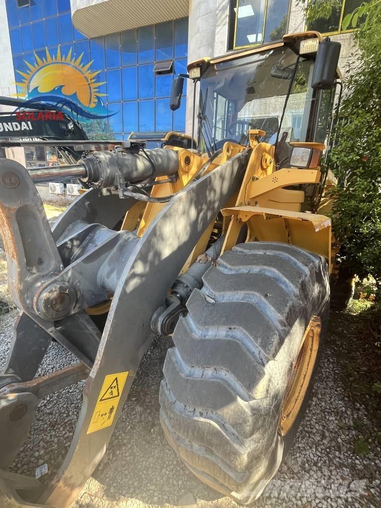 Volvo L 120 Wheel Loaders