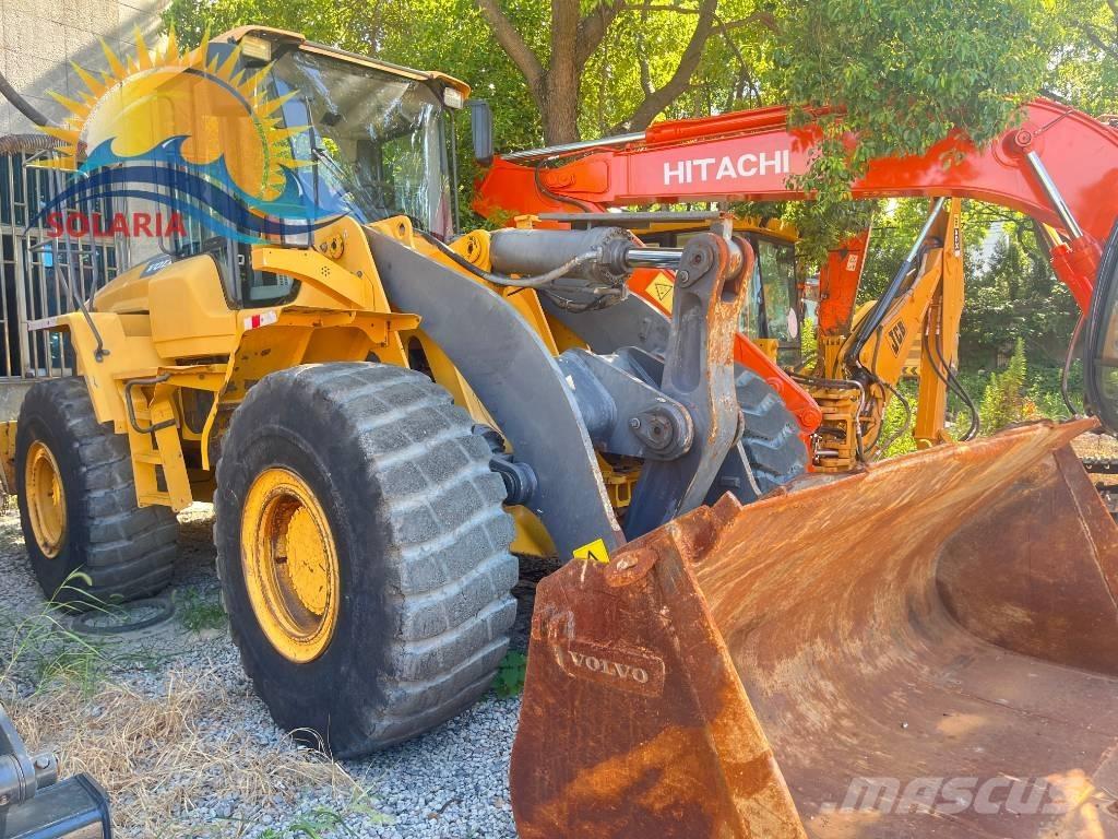 Volvo L 120 Wheel Loaders