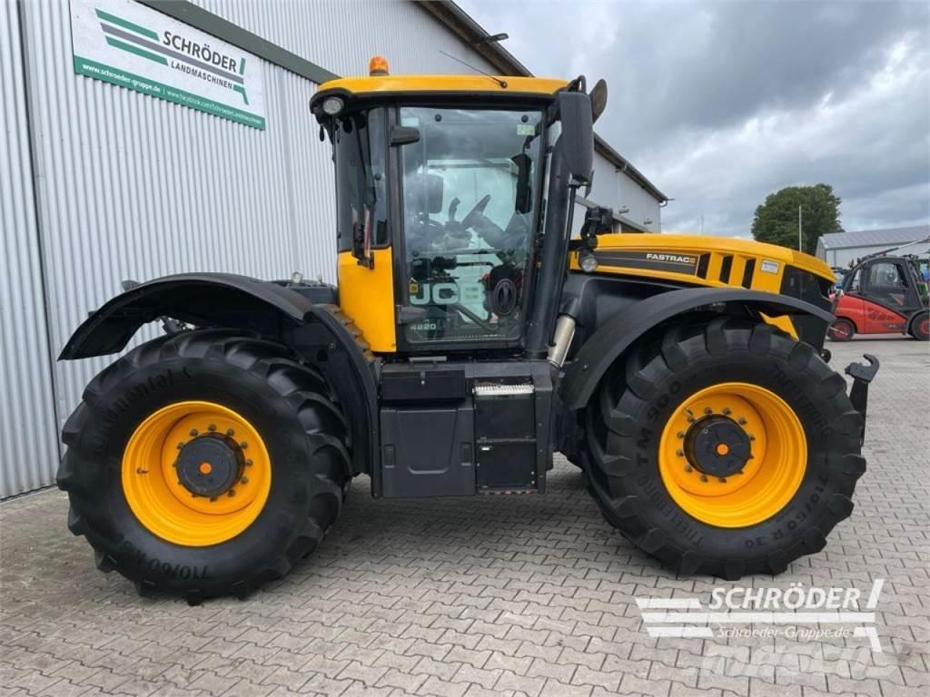 JCB FASTRAC 4220 Tractors