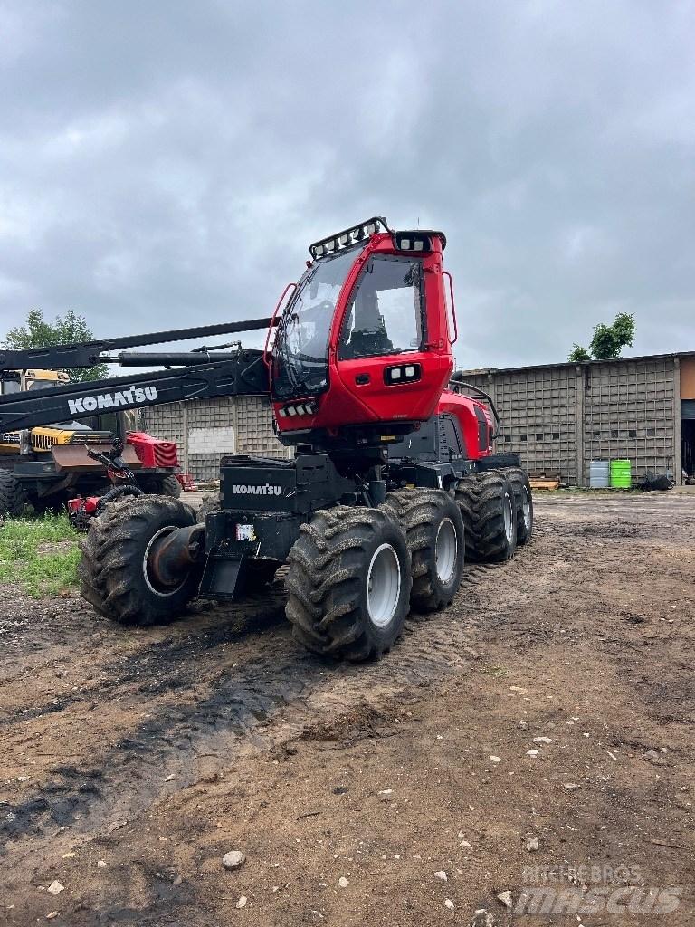 Komatsu 901 XC Harvesters