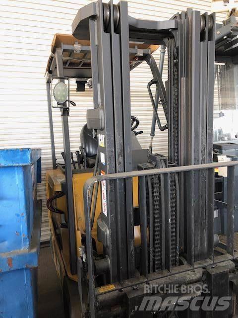CAT EC30N Electric Forklifts