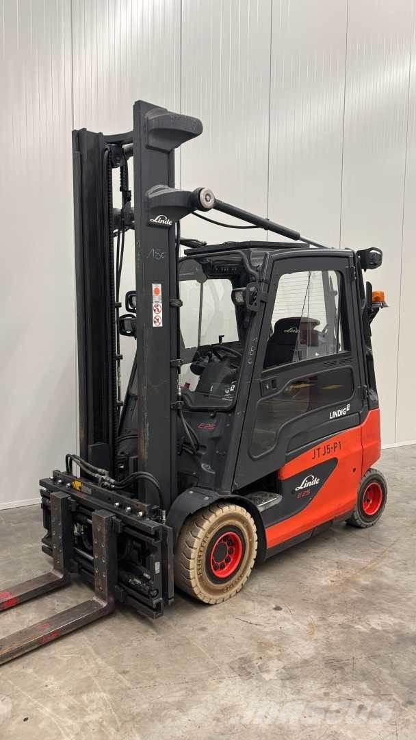 Linde E25 Electric Forklifts