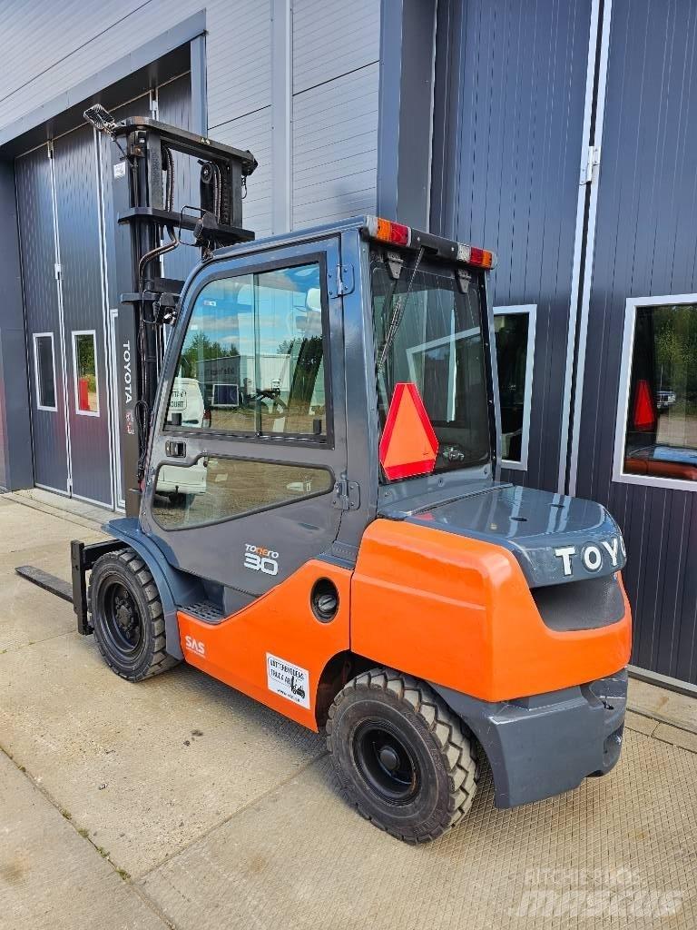 Toyota 8 FD 30 Diesel Forklifts