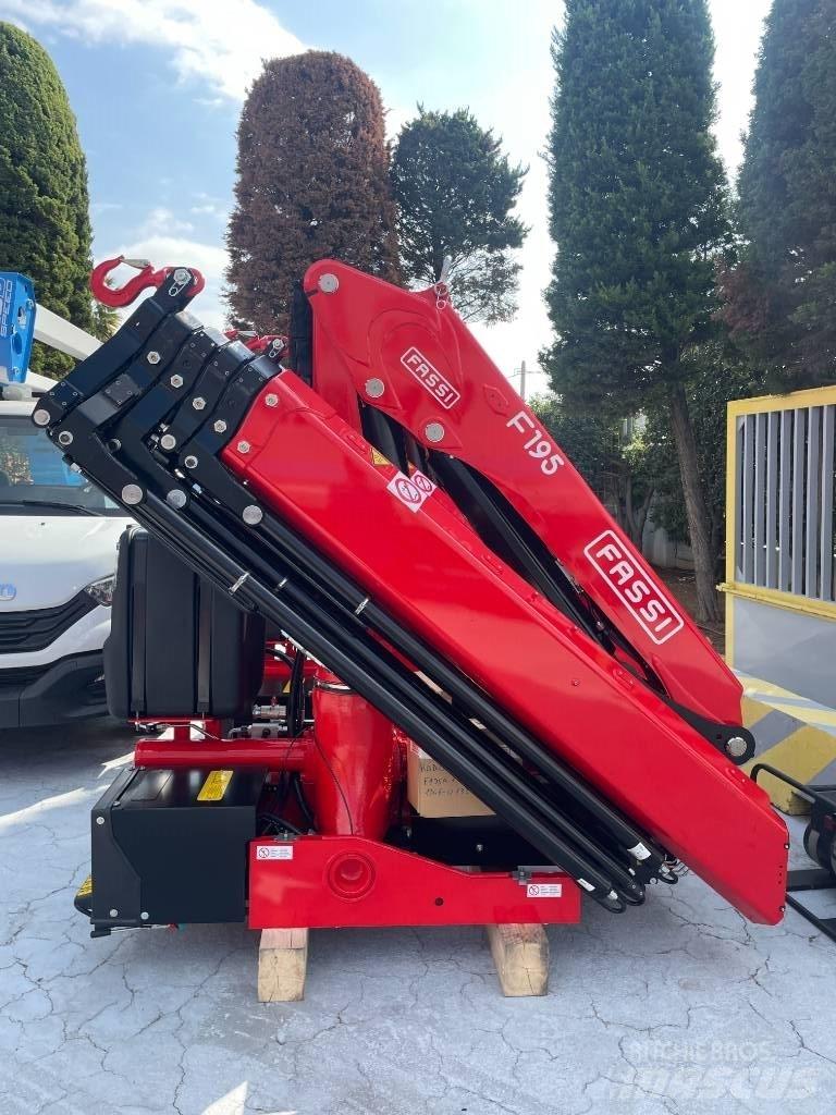 Fassi F195A.1.25 Knuckleboom cranes
