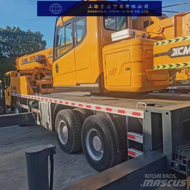 XCMG QY 25 K Mobile and all terrain cranes