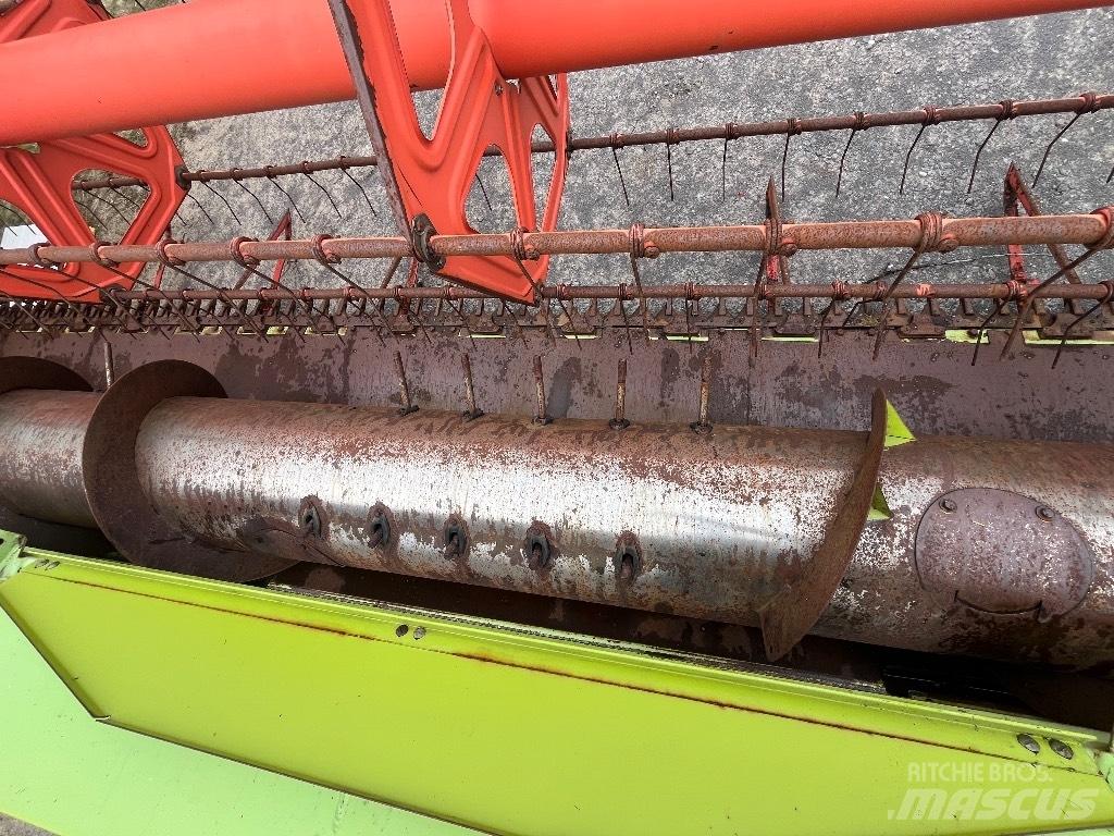 CLAAS C 600 Harvester Headers