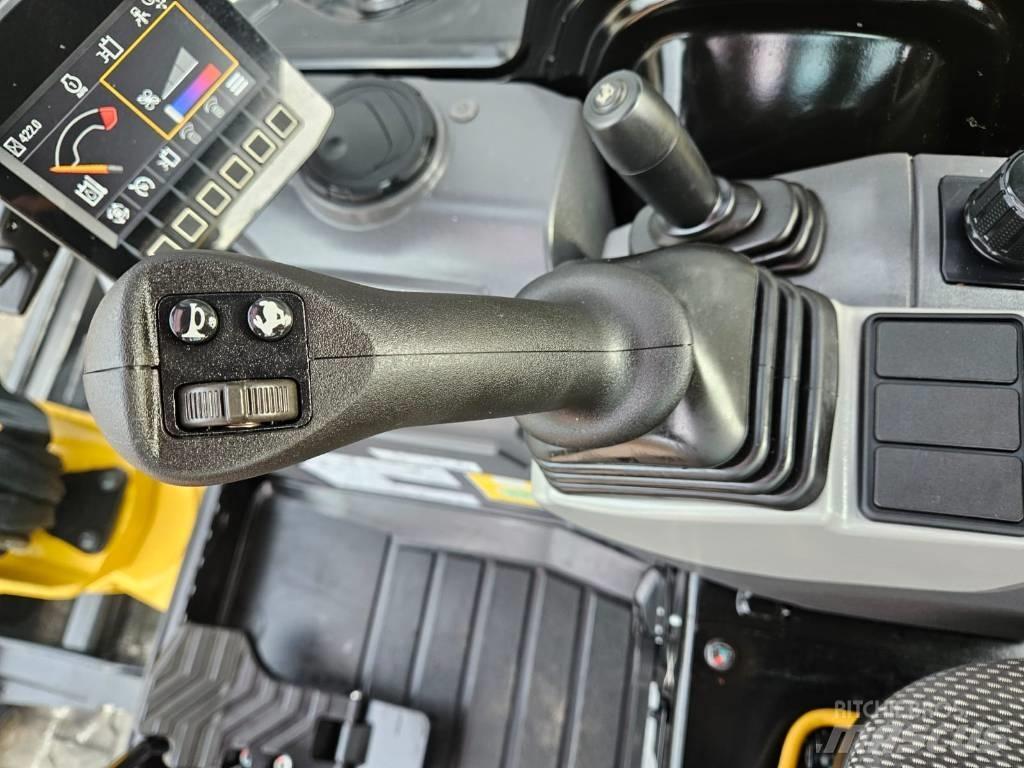 CAT 303 CR Mini Excavators <7t (Mini Diggers)