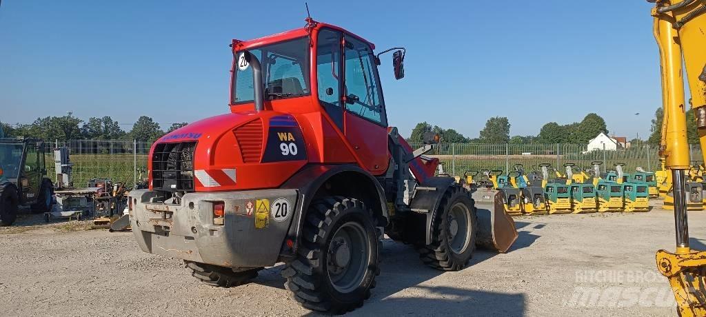 Komatsu WA 90 Wheel Loaders
