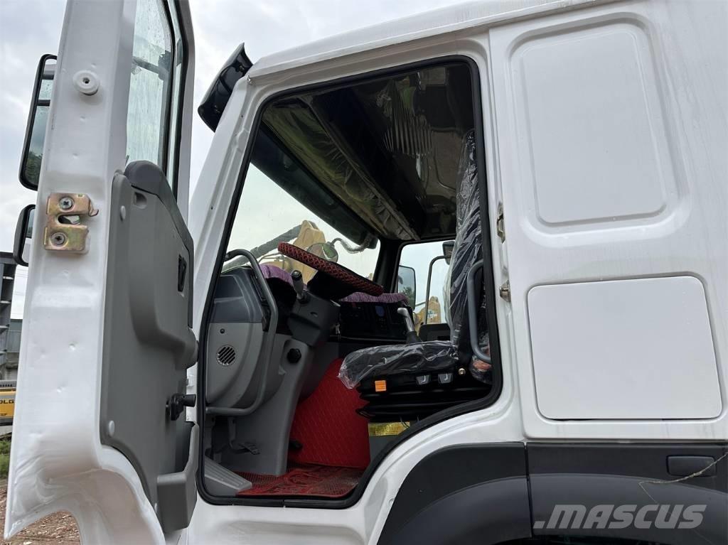 Howo 420hp Conventional Trucks / Tractor Trucks