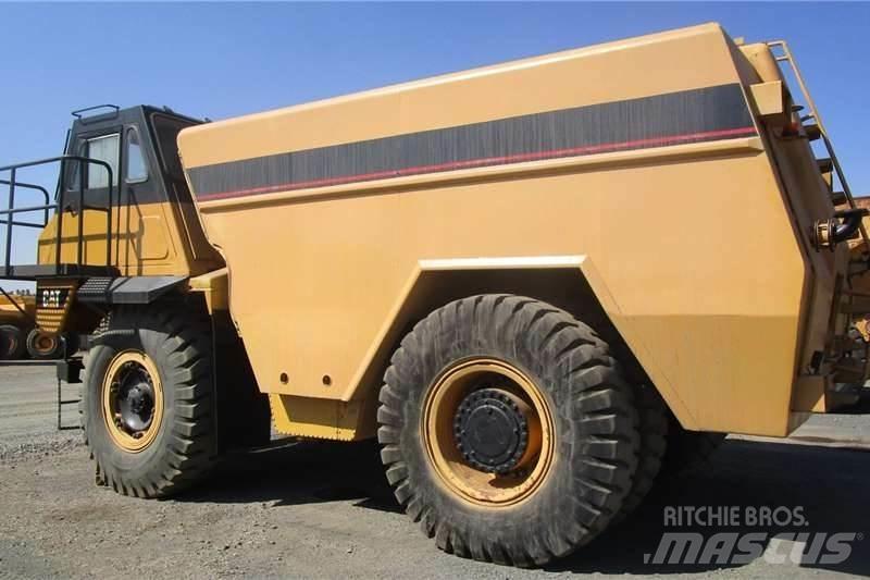 CAT 769C Tank Trucks