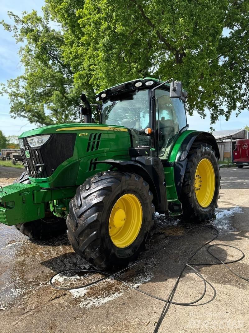 John Deere 6175 r Tractors