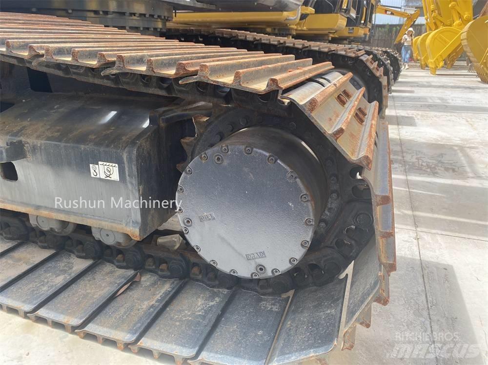 Kobelco SK200 Crawler Excavators