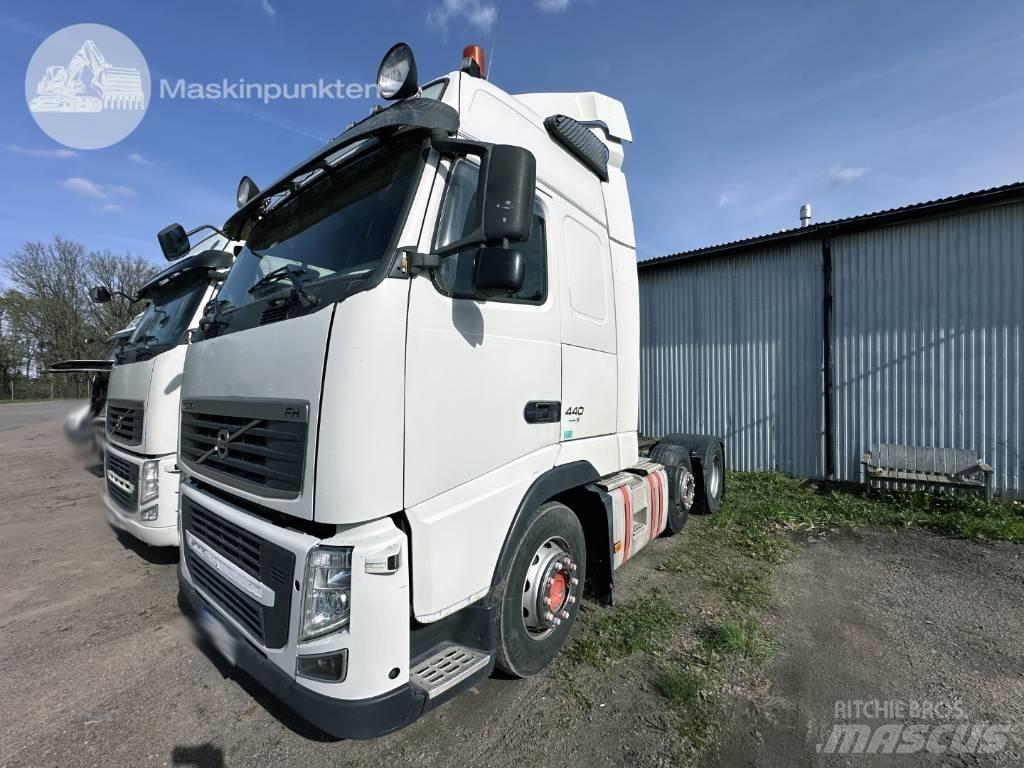 Volvo FH 440 Puscher Conventional Trucks / Tractor Trucks