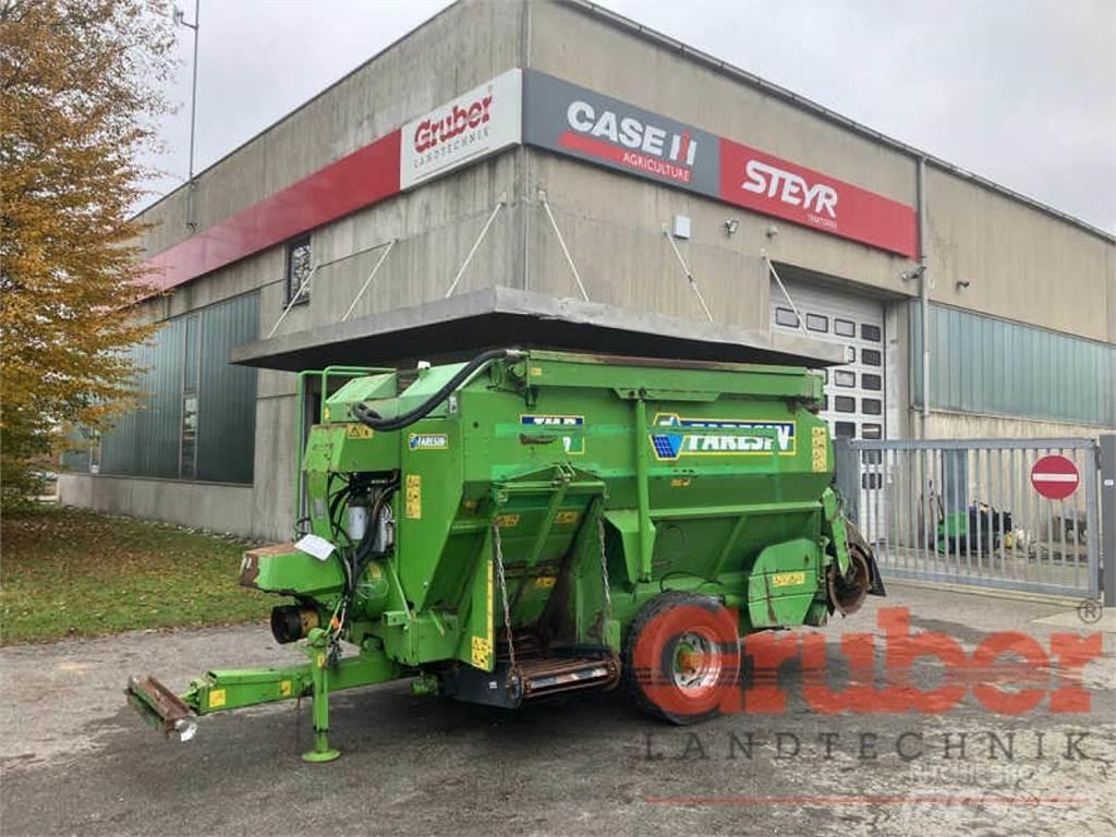 Faresin TMR 850 Mixer feeders