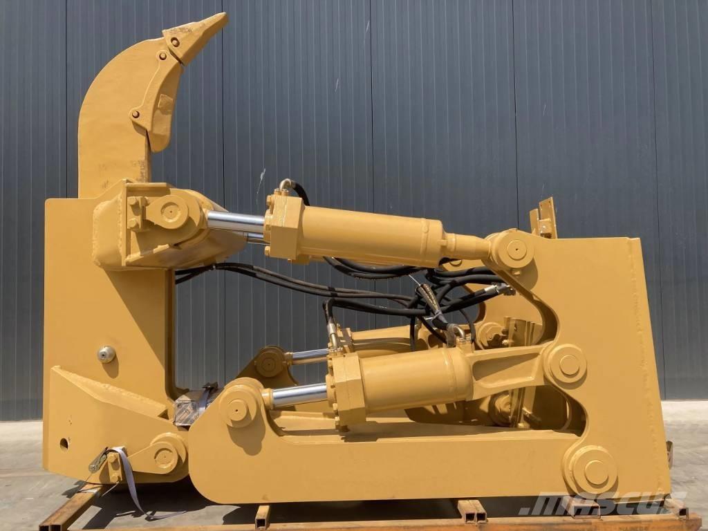 CAT D8R Rippers