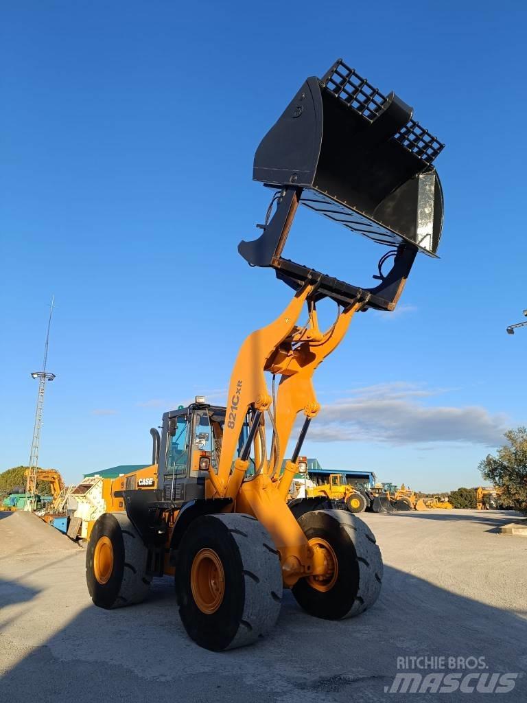 CASE 821C XR Wheel Loaders