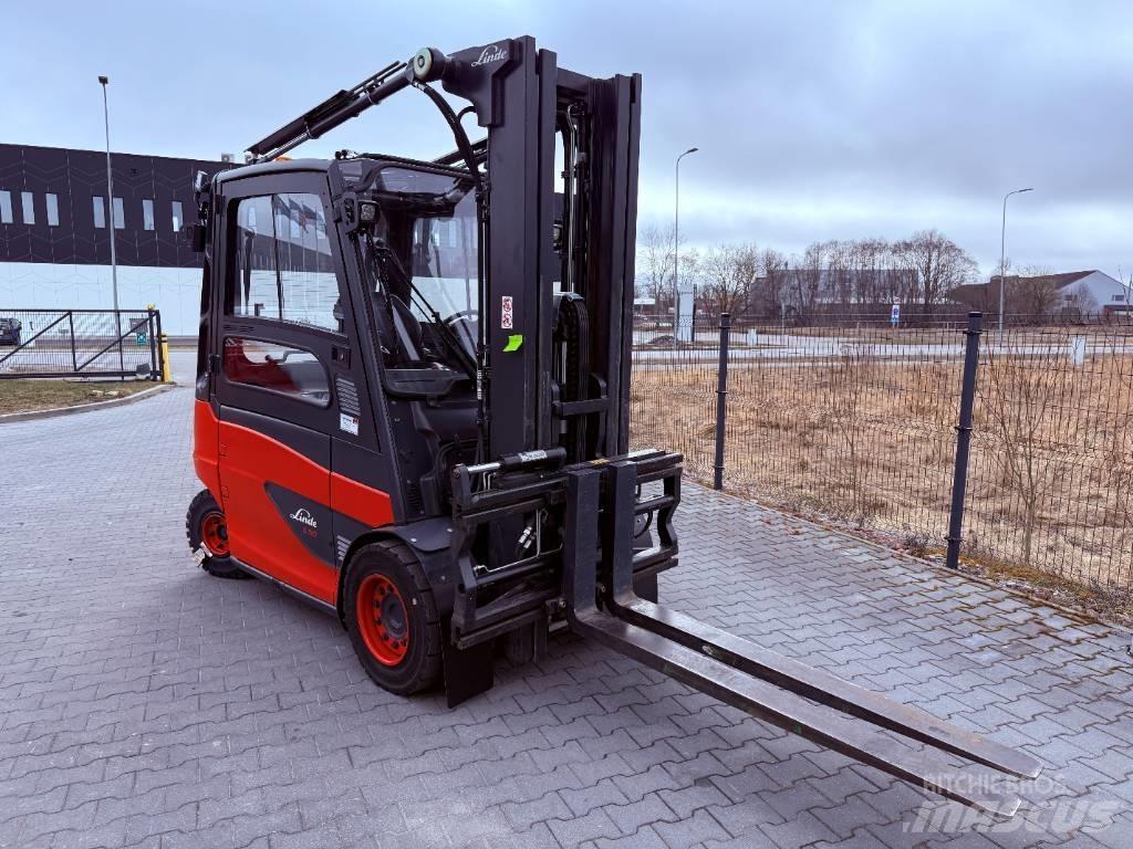 Linde E50/600HL/388 Electric Forklifts