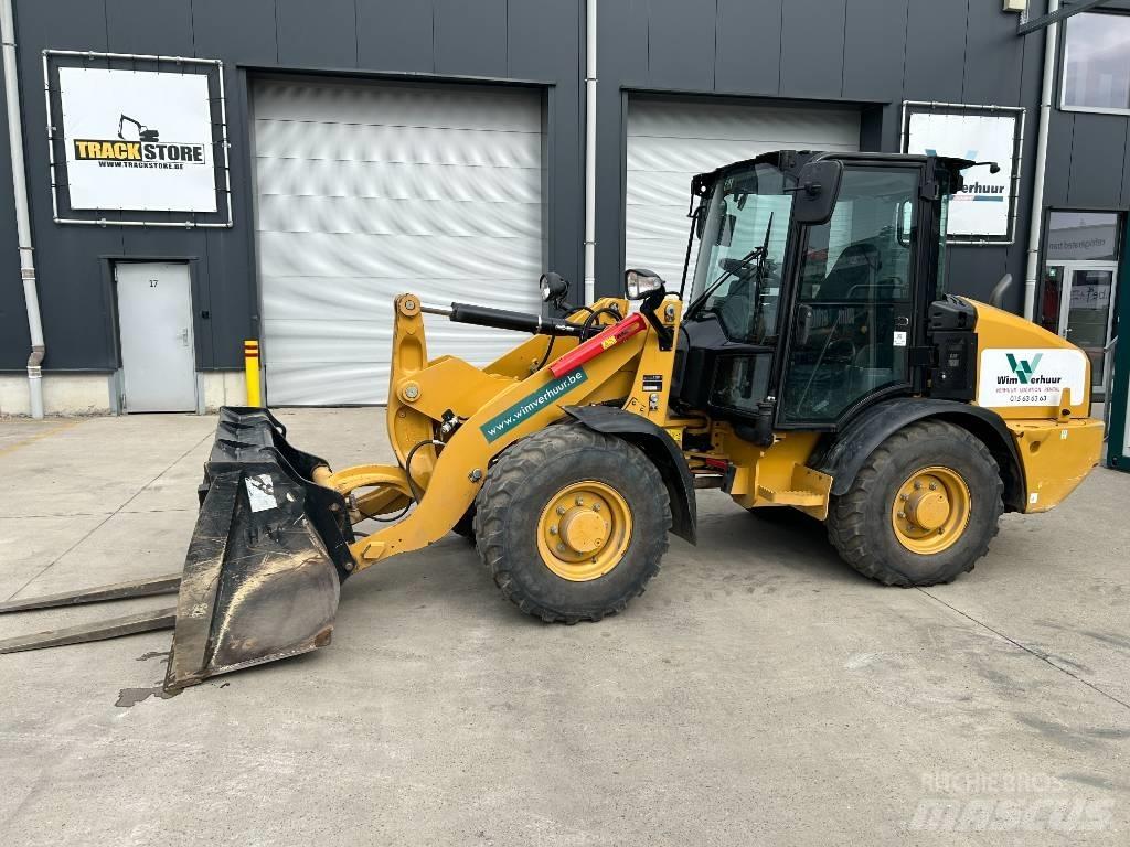 CAT 906 Skid Steer Loaders