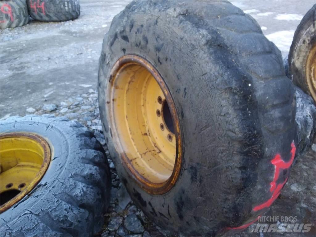 LS 17,5x25 Tires, wheels and rims