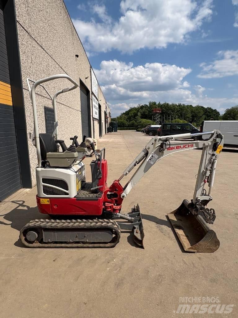 Takeuchi TB 210 R Mini Excavators <7t (Mini Diggers)
