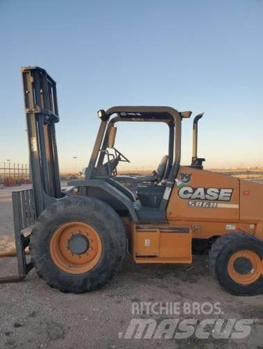 CASE 586H Rough Terrain Trucks