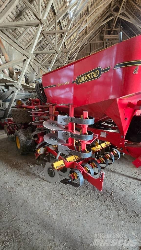 Väderstad Spirit 400 Farm Drills