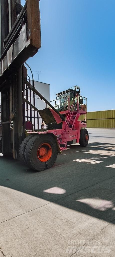 Terex FDC 25K Reach Stackers