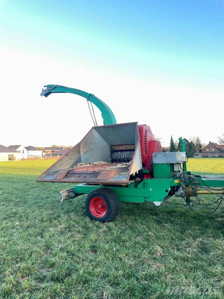 Mus-Max WT 8 Wood Chippers