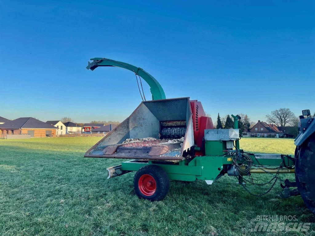 Mus-Max WT 8 Wood Chippers