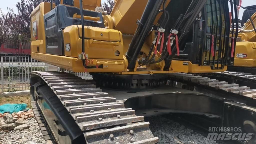 CAT 345 Crawler Excavators