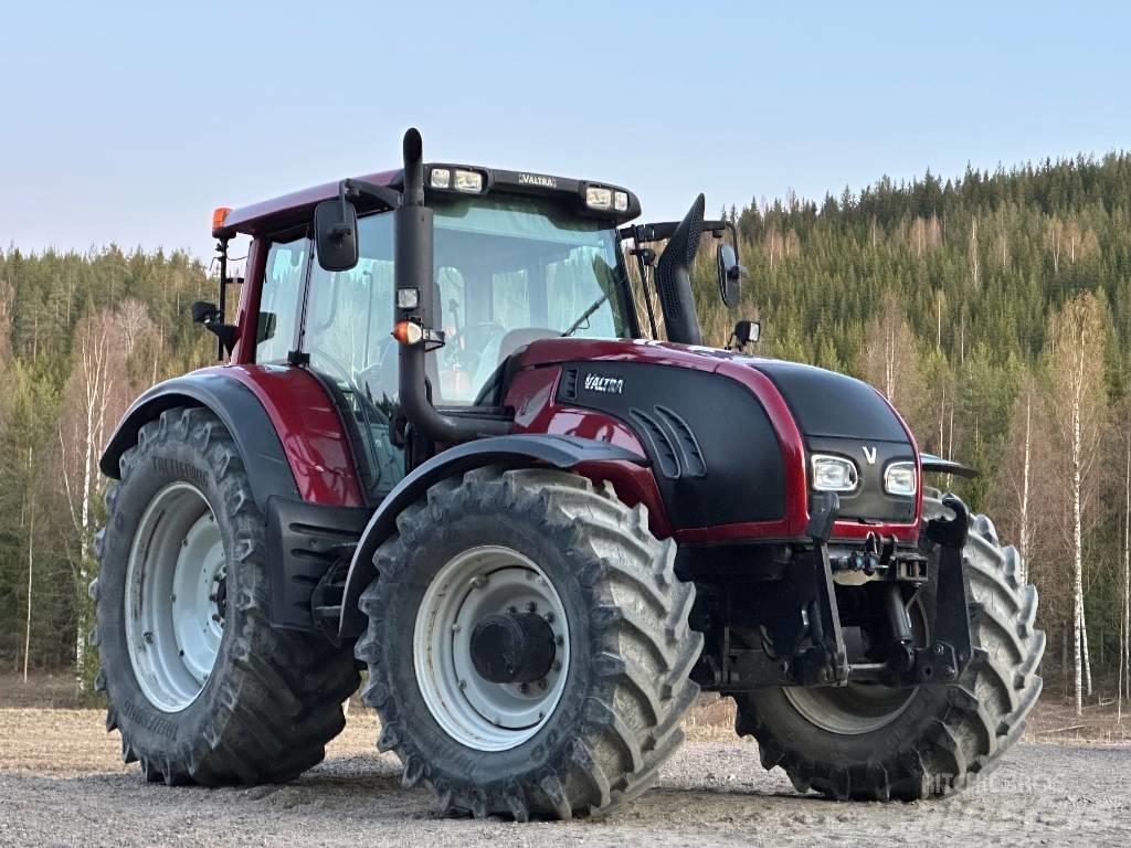 Valtra T 202 D Tractors