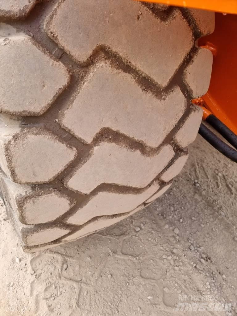 Doosan DL 300-3 Wheel Loaders