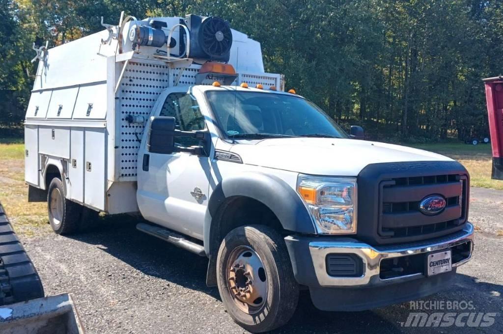 Ford F 550 XL SD Work Trucks / Municipal
